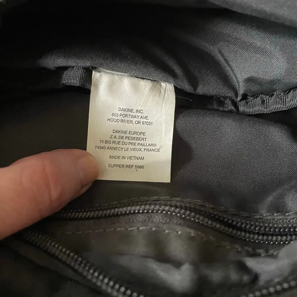 Dakine Classic Hip Waist Pack Black Hiking Travel